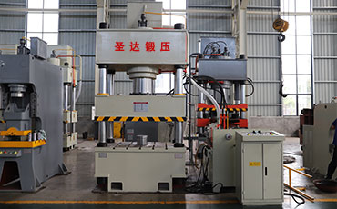 四柱液壓機價格因素有哪些？